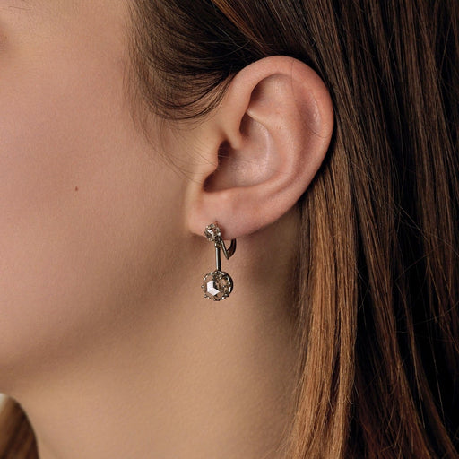 Boucles d'oreilles Paire de Dormeuse en or jaune et or gris, diamants taillés en rose 58 Facettes MON1230-1