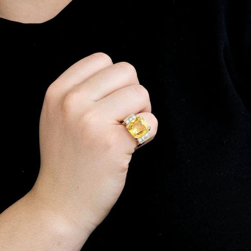 Bague 53 Bague tank en or jaune et blanc 18 carats, saphir jaune et diamants 58 Facettes LP1045/12