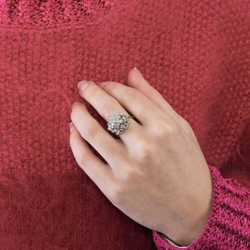 Bague 54 Bague fleur en or blanc 750 et diamants 58 Facettes LP1057/13