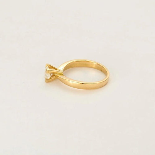 Bague 53 L'Unique - Bague solitaire en or jaune 18 carats avec diamant 0,88 ct 58 Facettes LP1015-1044