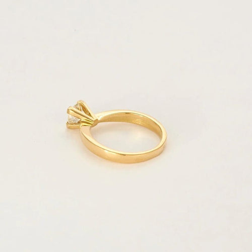 Bague 53 L'Unique - Bague solitaire en or jaune 18 carats avec diamant 0,88 ct 58 Facettes LP1015-1044