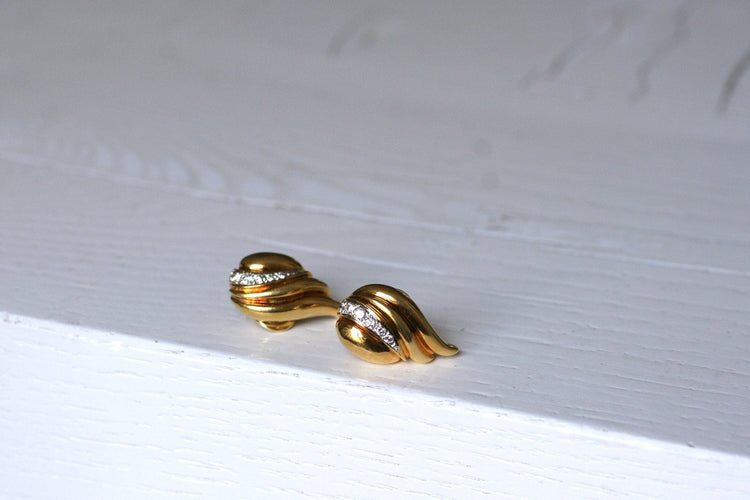 Boucles d'oreilles Boucles d'oreilles clip flamme en or jaune 18kt et diamants 58 Facettes