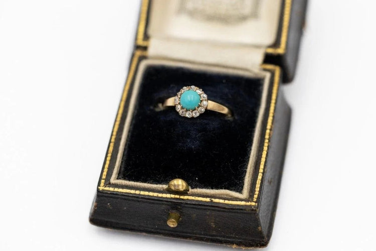Bague 52 Bague ancienne en or jaune 14 carats, turquoise et diamants 58 Facettes 11842