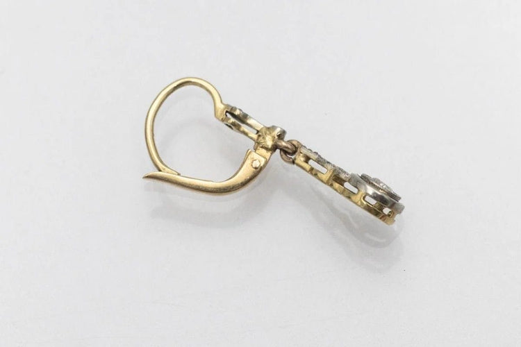 Boucles d'oreilles Boucles d'oreilles anciennes en or jaune, platine et diamants 58 Facettes 10505