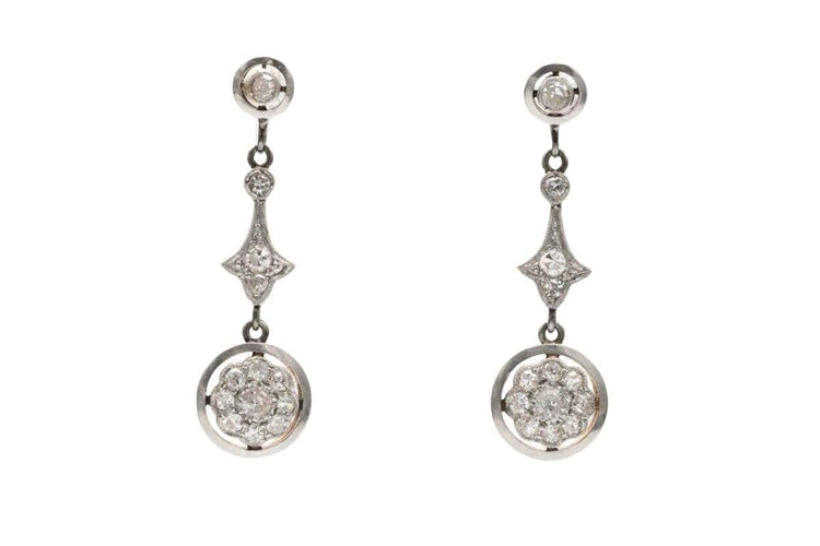 Boucles d'oreilles Boucles d'oreilles pendantes en or 18 carats et platine avec diamants 58 Facettes 10692