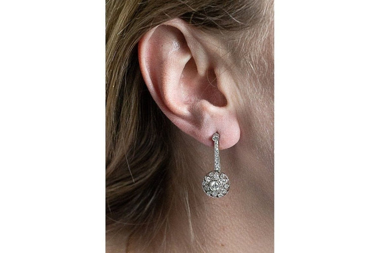 Boucles d'oreilles Boucles d’oreilles Art déco pendantes motif étoile en or jaune 18 ct et platine, diamants 58 Facettes 10723