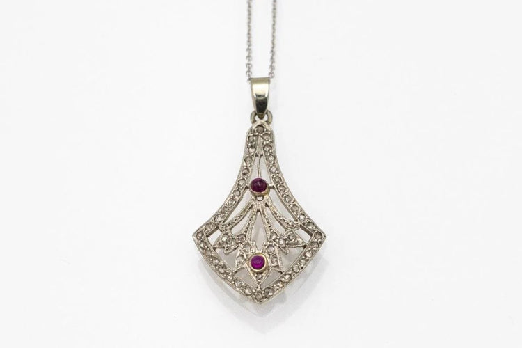 Pendentif Pendentif ancien en or 18 carats, platine, diamants et tourmalines 58 Facettes 9962