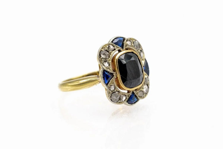 Bague 49 Bague Art déco en or jaune et blanc, spinelle, diamants et saphirs 58 Facettes 9589
