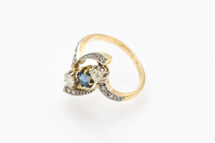 Bague 53 Bague ancienne en or jaune 18 carats avec saphir et diamants 58 Facettes 10349