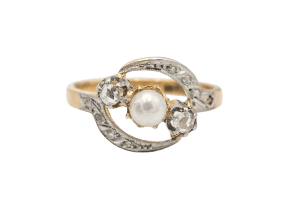 Bague 49 Bague ancienne en or jaune 18 carats et platine, diamants et perle 58 Facettes 10345