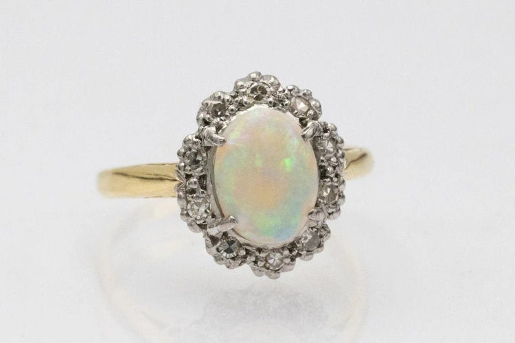 Bague 54 Bague vintage en or jaune et platine avec opale et diamants 58 Facettes 10608
