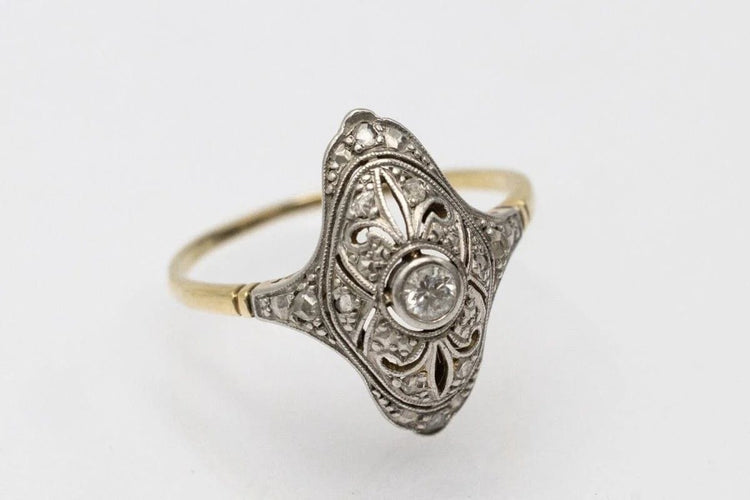 Bague 61 Bague Art déco en or jaune, platine et diamants 58 Facettes 10634