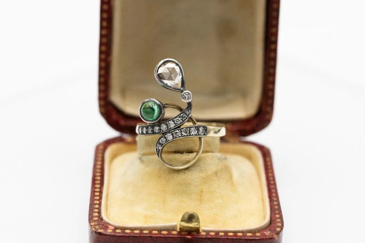 Bague 51 Bague Art nouveau en or jaune 14 carats, émeraude et diamants 58 Facettes 10815