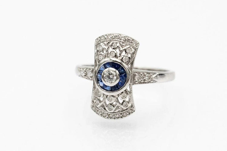 Bague 55 Bague Art déco en or blanc 14 carats avec diamants et saphirs 58 Facettes 10688