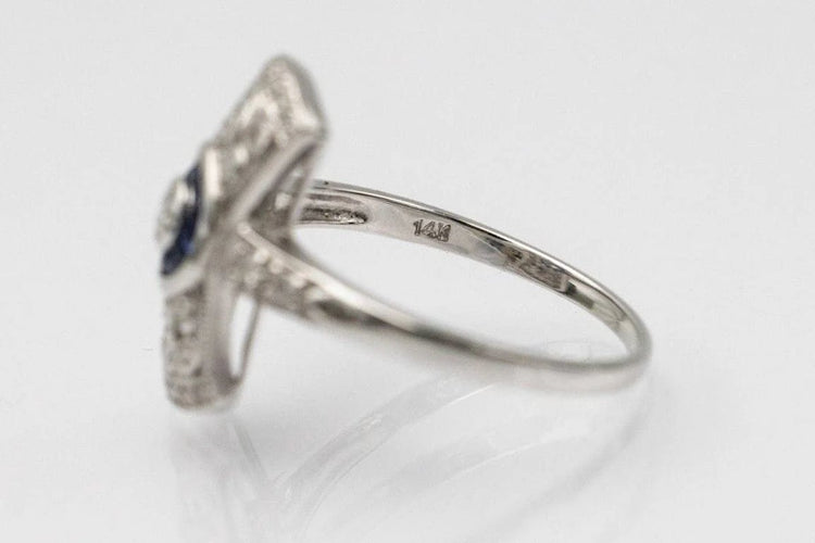 Bague 55 Bague Art déco en or blanc 14 carats avec diamants et saphirs 58 Facettes 10688