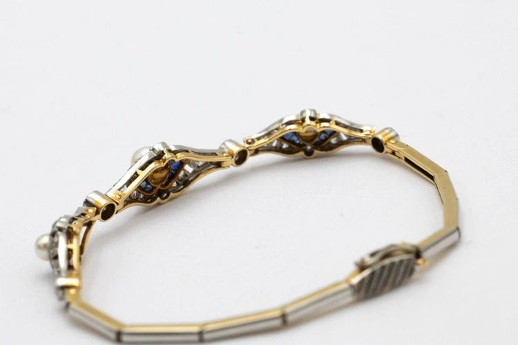 Bracelet Art déco - Bracelet en or jaune, platine, diamants, perles et saphirs synthétiques 58 Facettes 9530