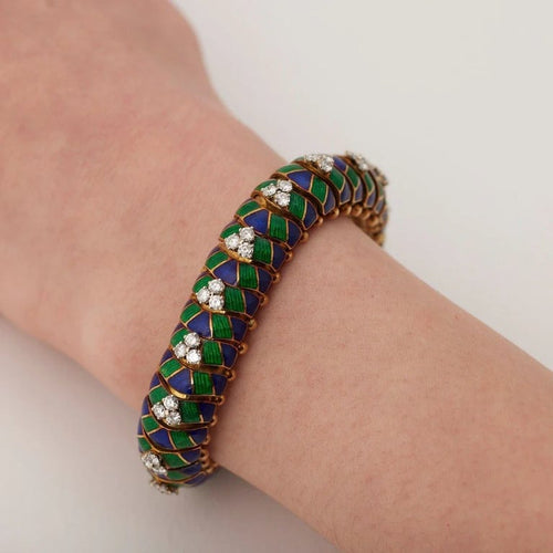 Bracelet Bracelet en or jaune 18 carats, diamants et émail 58 Facettes