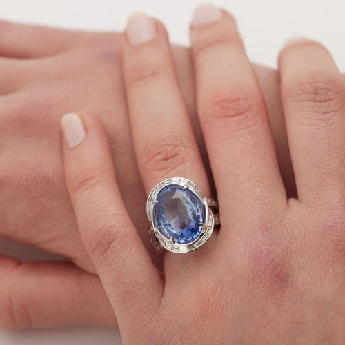 Bague 52 Bague en or blanc 750 saphirs et diamants 58 Facettes