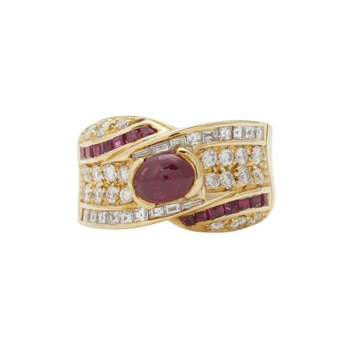 Bague 55 Bague en or jaune 750 avec rubis et diamants 58 Facettes