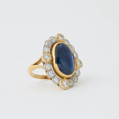 Bague 52 Bague Pompadour saphir cabochon et diamants en or jaune 58 Facettes