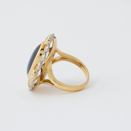 Bague 52 Bague Pompadour saphir cabochon et diamants en or jaune 58 Facettes