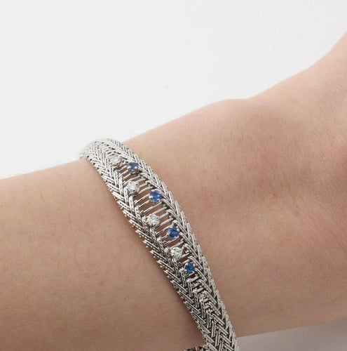 Bracelet Bracelet en or blanc 18 carats avec saphirs et diamants 58 Facettes