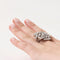 Bague 55 Bague cocktail en or blanc pavée de diamants 58 Facettes