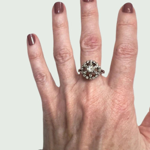Bague 56 Bague contemporaine en or 18 carats et diamants 58 Facettes Q960A