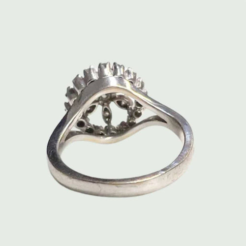 Bague 56 Bague contemporaine en or 18 carats et diamants 58 Facettes Q960A