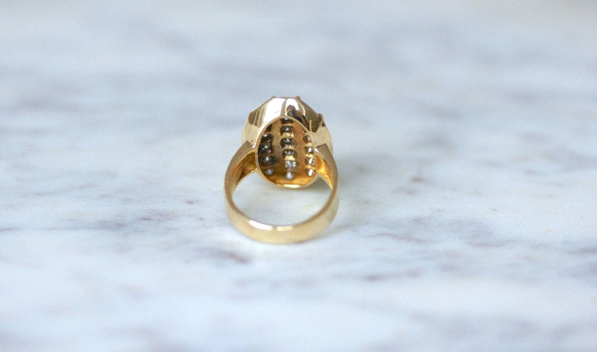 Bague 54 Bague ovale en or jaune 18 kt et diamants 58 Facettes