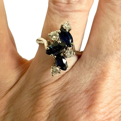 Bague 51.5 Bague Art déco 1945 en or blanc 18 carats avec diamants et saphirs 58 Facettes Q326B(965)