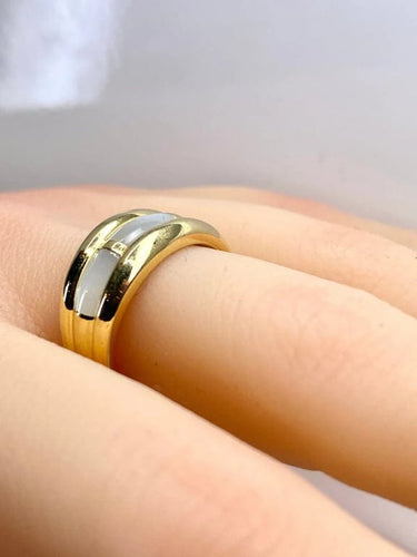 Bague 56 Bague jonc en or jaune 18 carats et nacres blanches 58 Facettes AB669