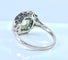 Bague 56 Bague Art déco coussin en platine, diamants et émeraudes 58 Facettes AB674