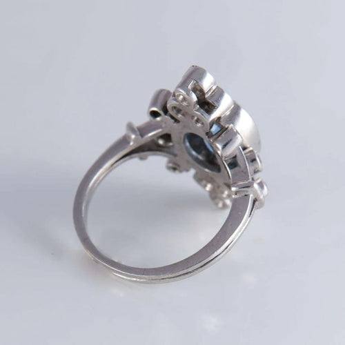 Bague 50 Bague duchesse en or blanc 18 ct, saphir de Ceylan et diamants 58 Facettes AB6