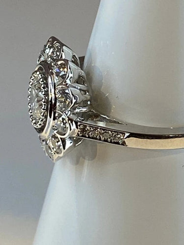 Bague 52 Bague marguerite de fiançailles en or 18 ct et diamants 58 Facettes AB47