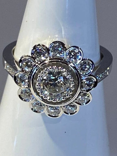 Bague 52 Bague marguerite de fiançailles en or 18 ct et diamants 58 Facettes AB47