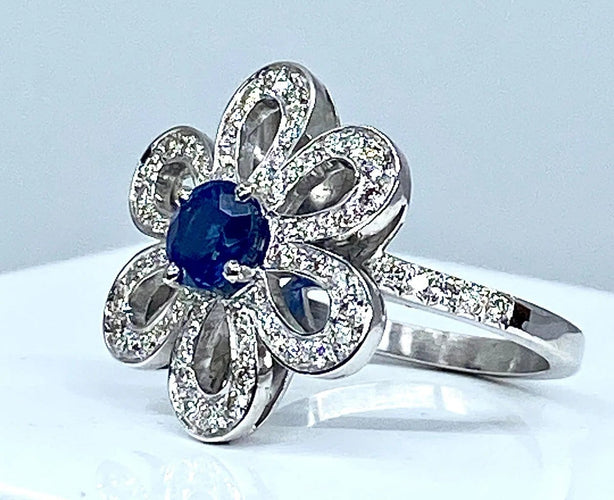 Bague 51 Bague fleur en or 18 carats, saphir et diamants 58 Facettes AB156