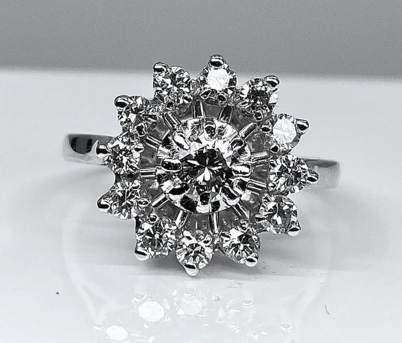 Bague 52 Bague marguerite en or 18 carats et diamants 58 Facettes AB161