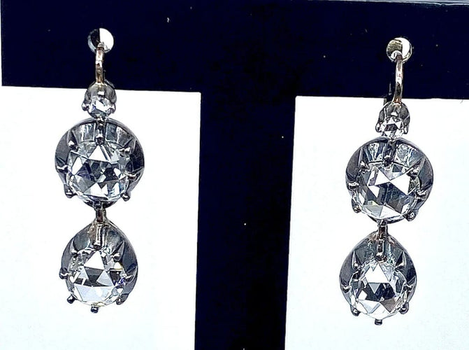 Boucles d'oreilles Boucles d’oreilles dormeuses en or et argent, diamants taille rose 58 Facettes AB200