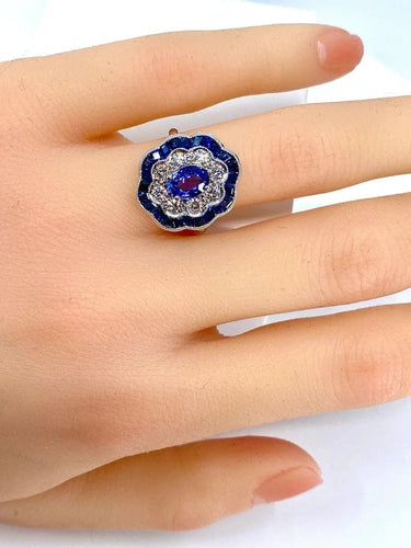 Bague 51 Bague marguerite en or blanc 18 carats, saphirs et diamants 58 Facettes AB214