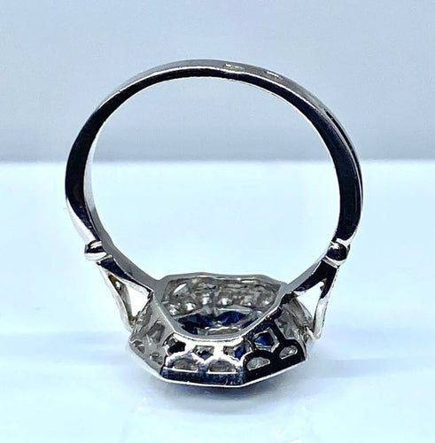 Bague 54 Bague octogonale en or blanc 18 carats, saphirs et diamants 58 Facettes AB220