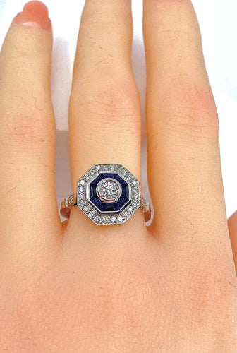 Bague 54 Bague octogonale en or blanc 18 carats, saphirs et diamants 58 Facettes AB220