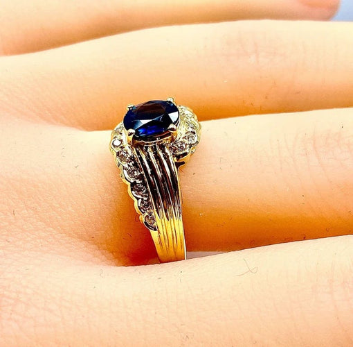 Bague 56 Bague en or jaune 18 carats avec saphir et diamants 58 Facettes AB230