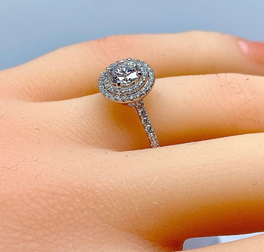 Bague 52 Bague en or blanc 18 carats avec diamants couleur G 58 Facettes AB254
