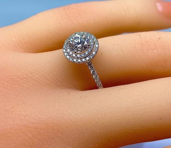 Bague 52 Bague en or blanc 18 carats avec diamants couleur G 58 Facettes AB254