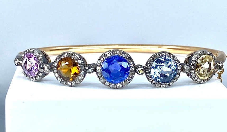 Bracelet Bracelet jonc ouvrant Napoléon III en or 18 carats, diamants et pierres 58 Facettes AB272