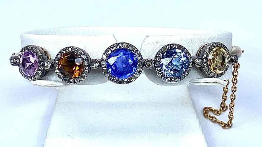 Bracelet Bracelet jonc ouvrant Napoléon III en or 18 carats, diamants et pierres 58 Facettes AB272