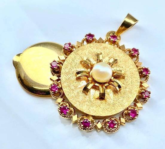 Pendentif Pendentif porte-photo en or 18 carats, perle et pierres rouges 58 Facettes AB307
