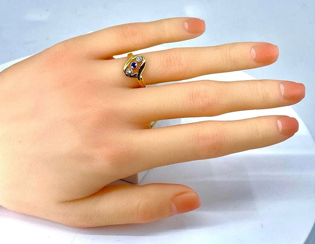 Bague 53 Bague en or jaune 18 carats avec saphir et diamants 58 Facettes AB312