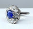 Bague 57 Bague marguerite en or blanc 18 carats et platine, saphir et diamants 58 Facettes AB347
